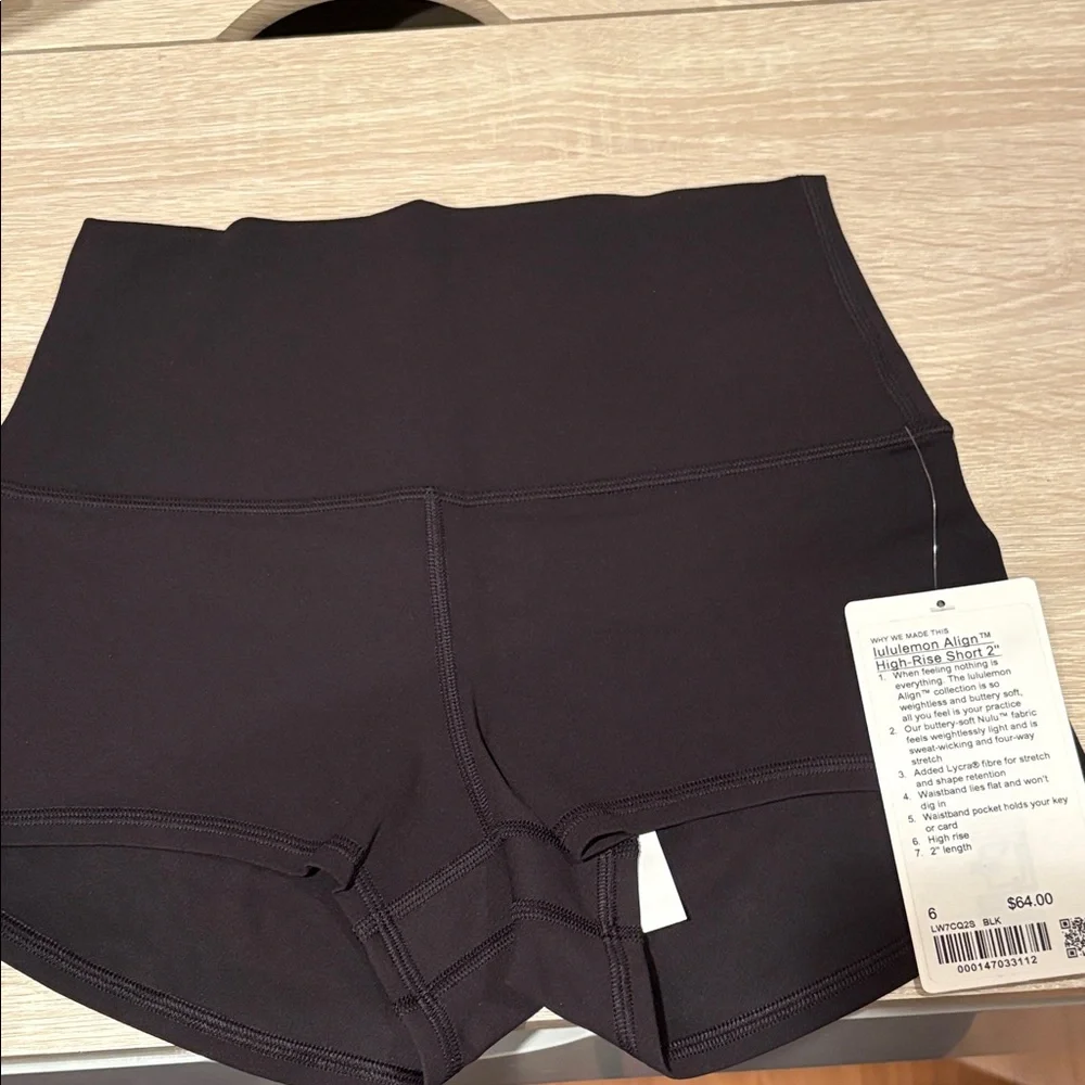 Lululemon Align High Rise Bike Short 2” Black Women's Shorts - Picture 1 of 4